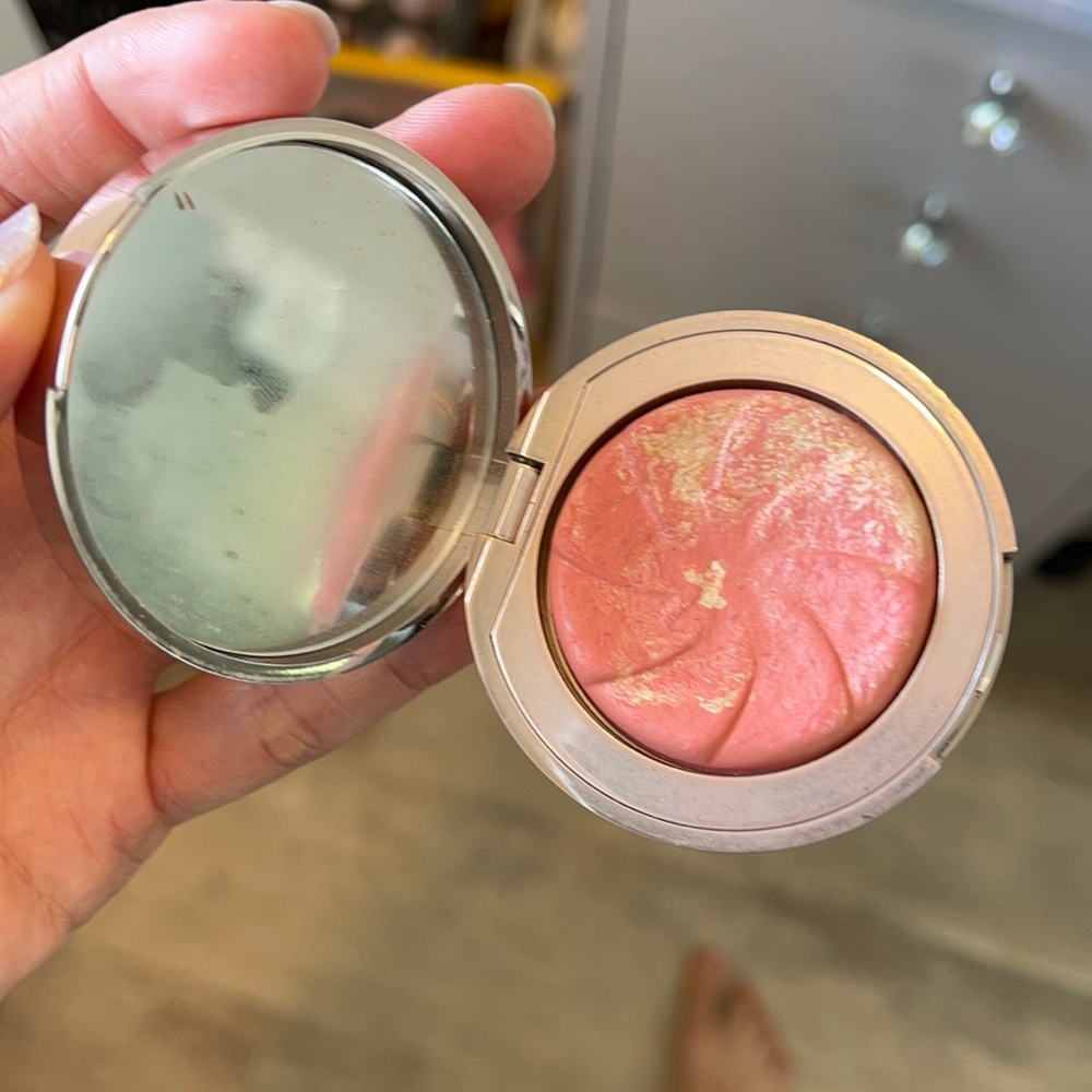Ciate London summer love blush
